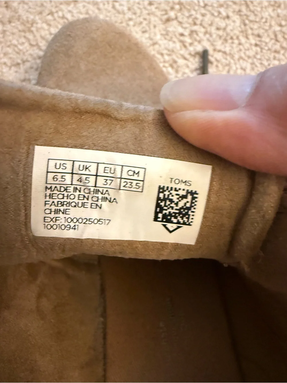 Toms  Desert Wedge Boot, size 6.5